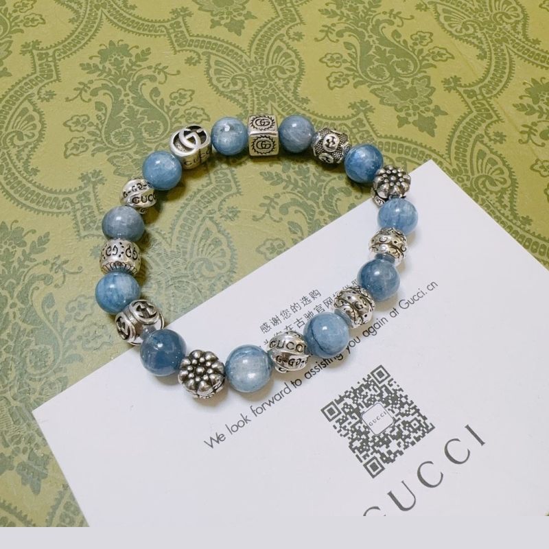 G*u*i bracelets
